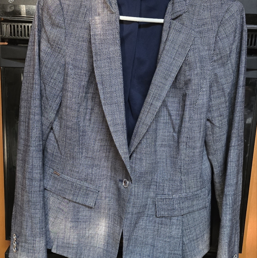 White House Black Market Grey One Button Blazer 10